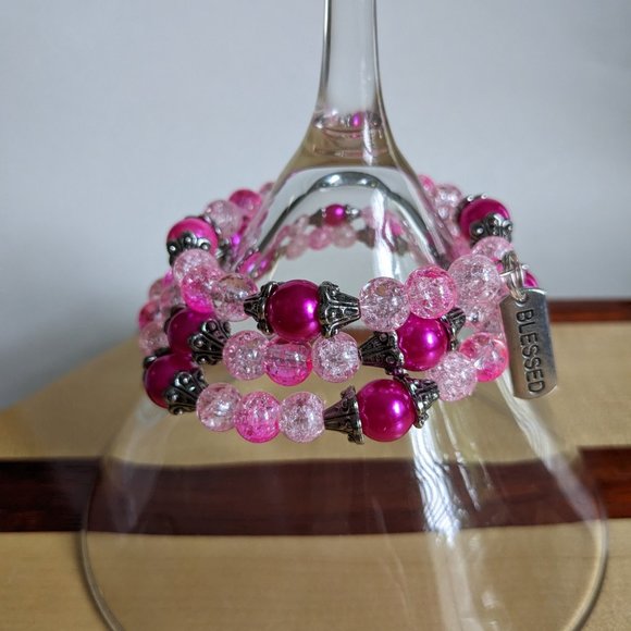 Pink and silver beaded memory wire bracelet - Picture 3 of 4